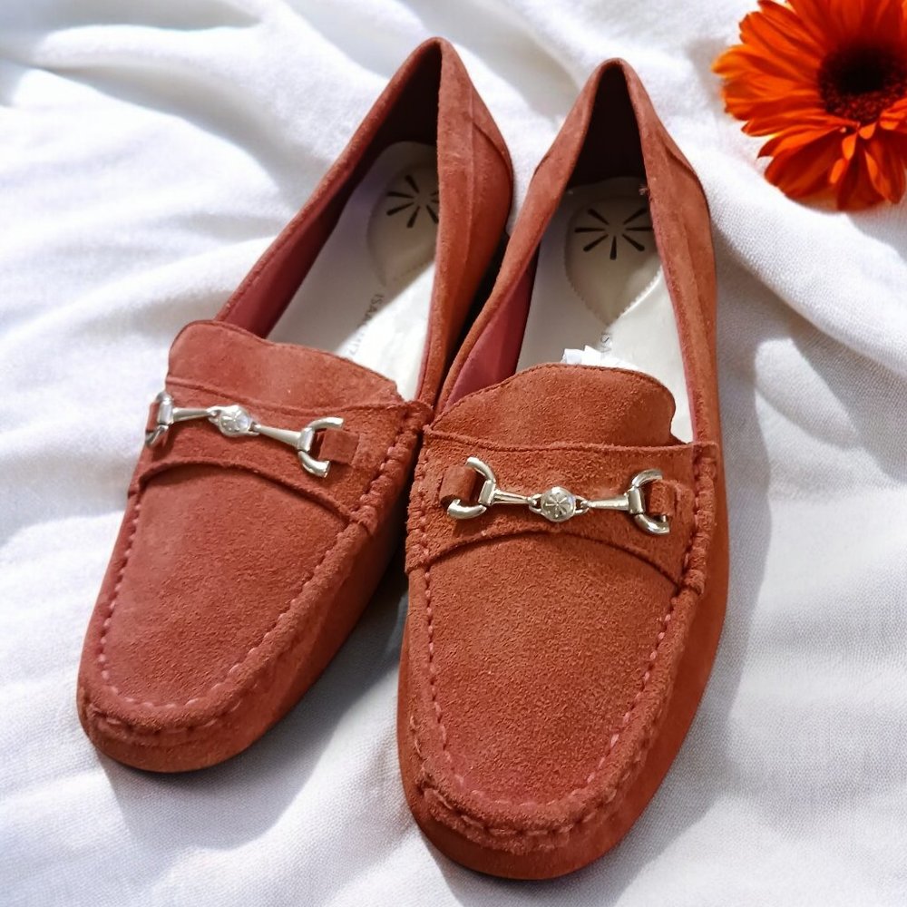 Isaac Mizrahi Burnt Orange Suede Loafers  Size 8.5 M  Silver Buckle Detail  NWOT